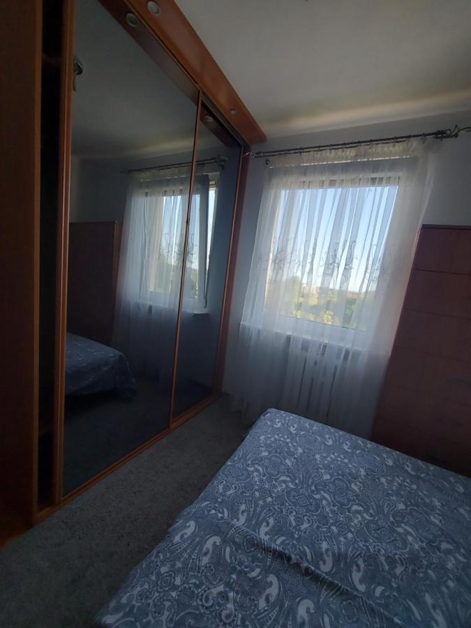 Wygodny Przestronny Apartament Janowskie Blonia Rumia Dış mekan fotoğraf