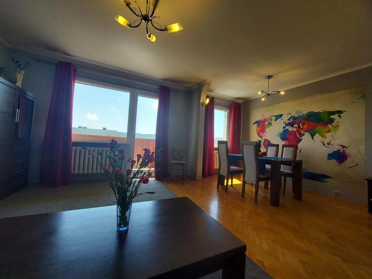 Wygodny Przestronny Apartament Janowskie Blonia Rumia Dış mekan fotoğraf